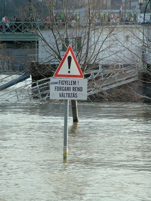 Traffic sign on the quay